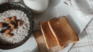 「食べないダイエット」が続かない本当の理由|臨床栄養医学指導士が血糖値から解説